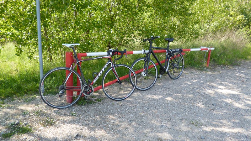 Fahrräder - Rennrad und Trekkingrad / Crossrad