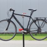 Fahrrad Montageständer mit einem Fahrrad