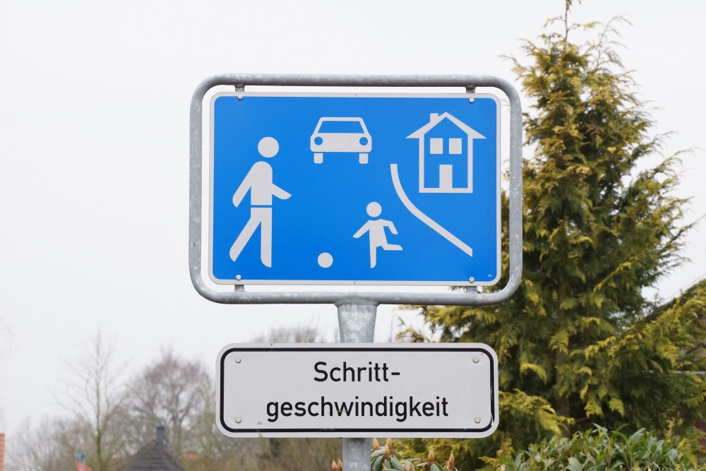 Schild verkehrsberuhigter Bereich Spielstraße Schild verkehrsberuhigter Bereich Spielstraße