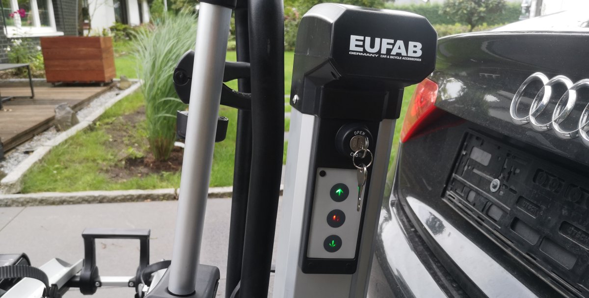 Eufab Bike Lift Test - Elektrischer Antrieb beim Fahrradträger