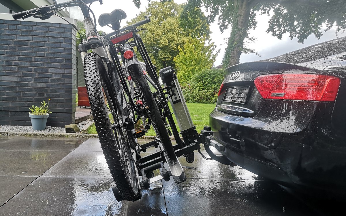 Eufab Bike Lift Test - Elektrischer Antrieb beim Fahrradträger