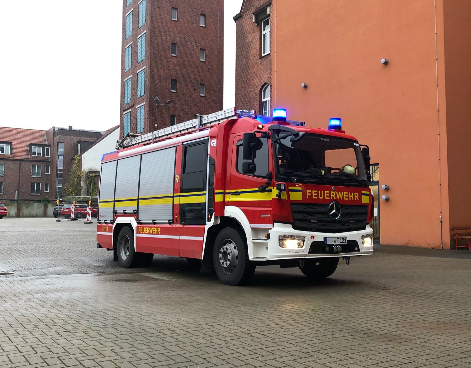 feuerwehr haan unfall fahrrad feuerwehr haan unfall fahrrad